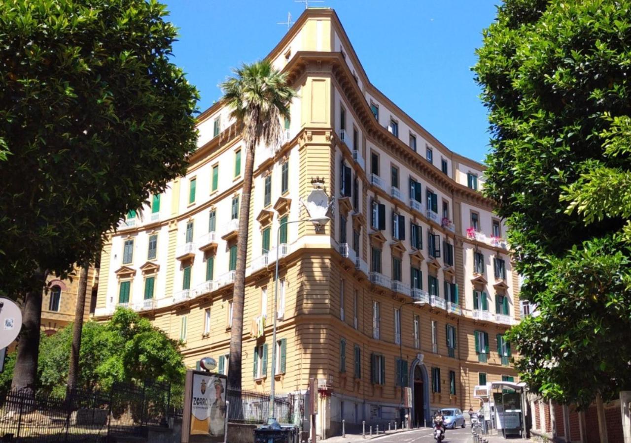 Amedeo Suite - Il Salotto Di Napoli ภายนอก รูปภาพ