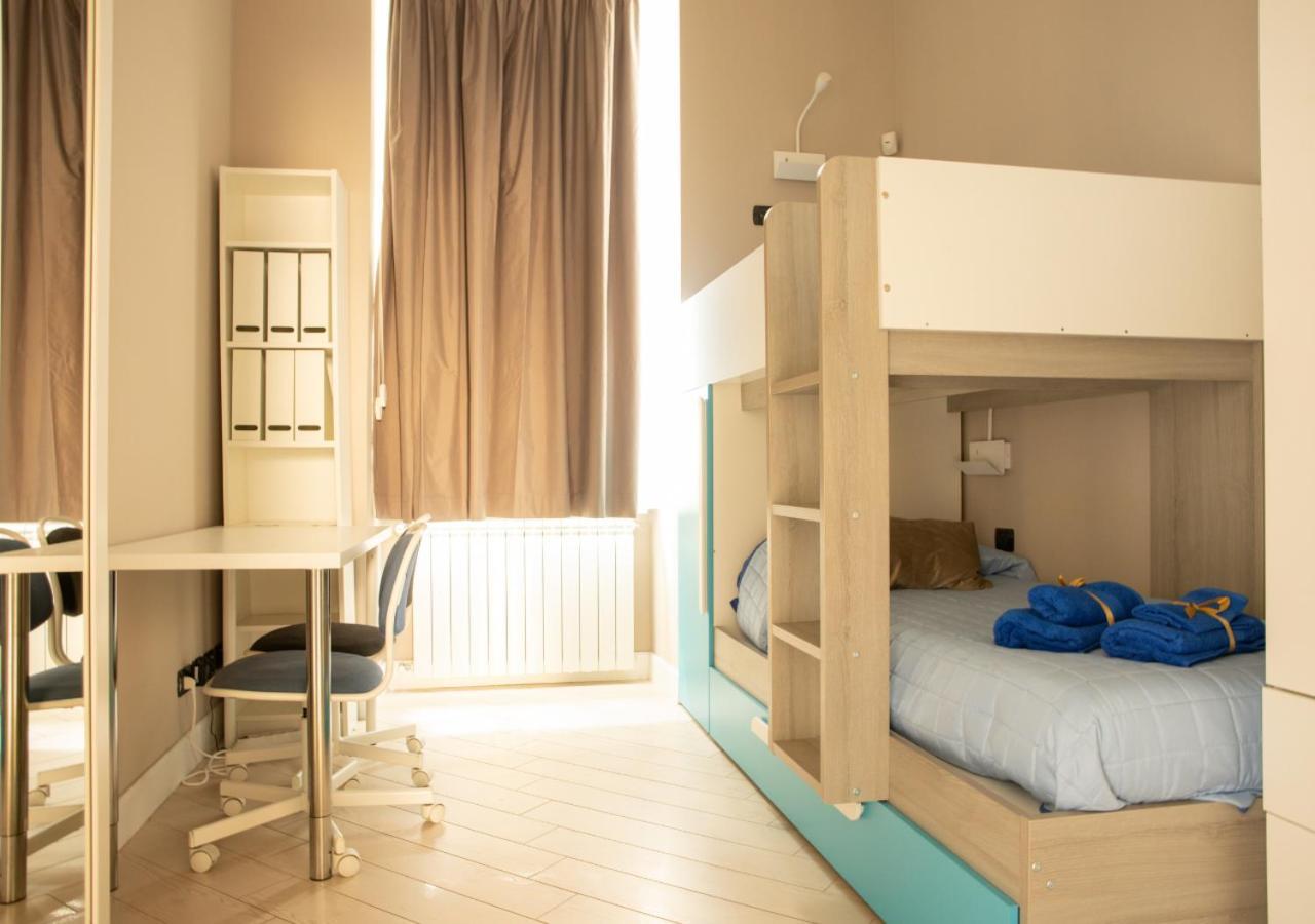 Amedeo Suite - Il Salotto Di Napoli ภายนอก รูปภาพ