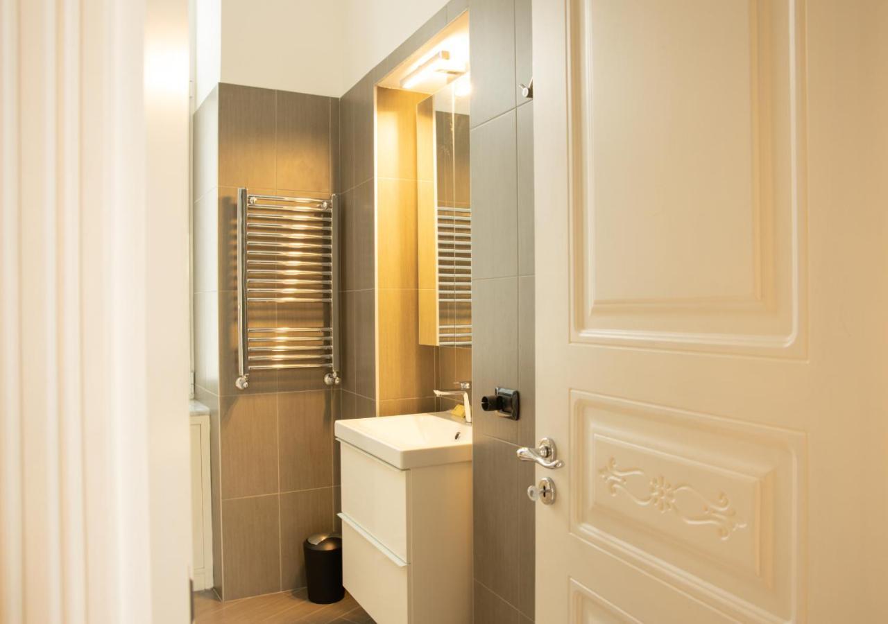 Amedeo Suite - Il Salotto Di Napoli ภายนอก รูปภาพ