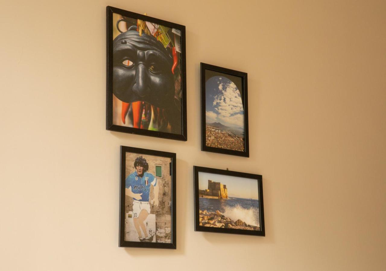 Amedeo Suite - Il Salotto Di Napoli ภายนอก รูปภาพ