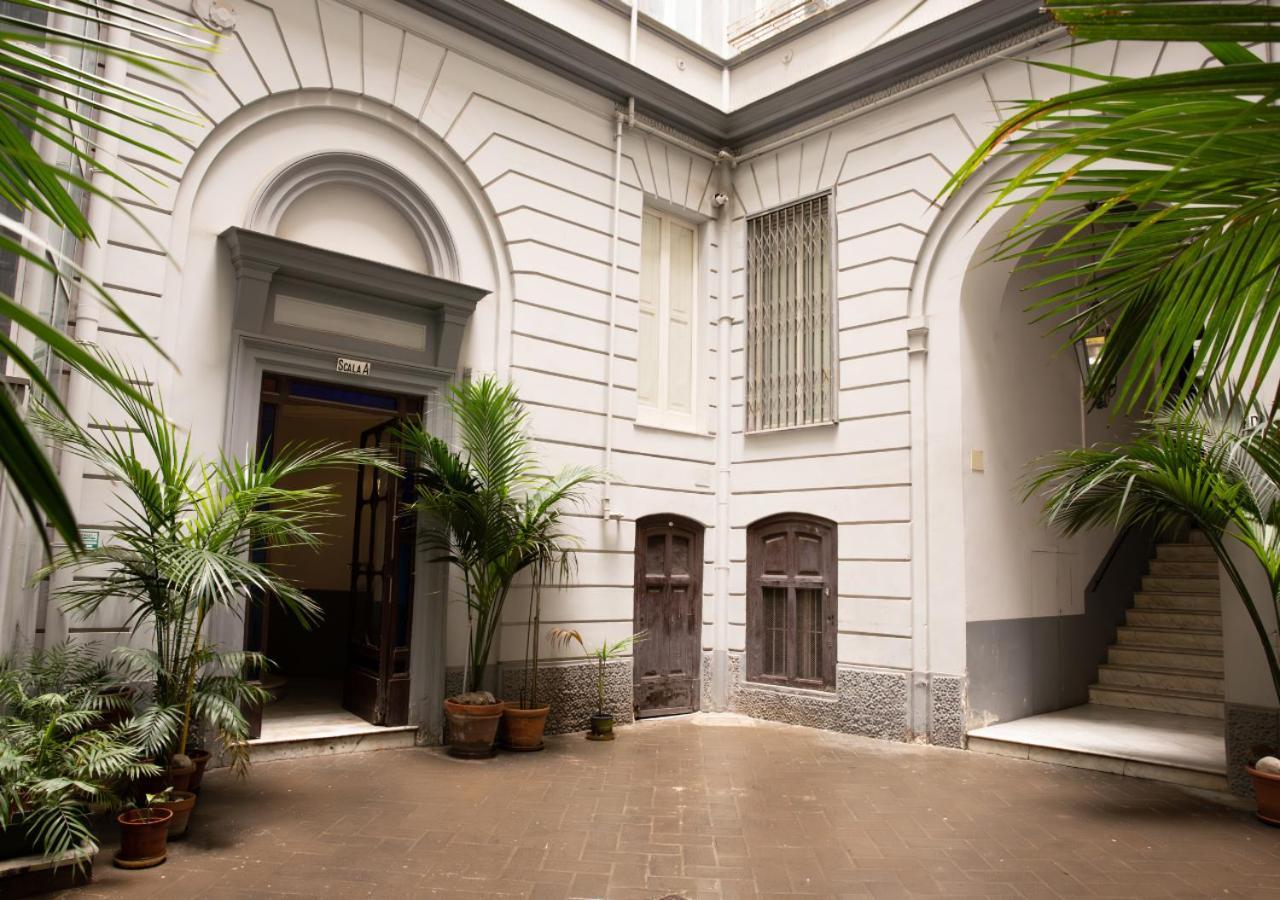 Amedeo Suite - Il Salotto Di Napoli ภายนอก รูปภาพ